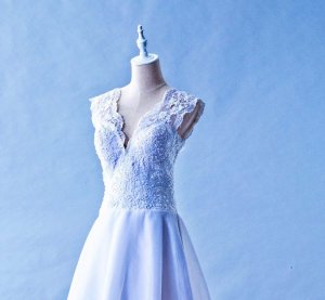 305W008 Aline Vneck Lace Top Malaysia Wedding Dress Designer Rental