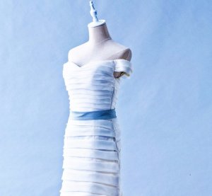 401W013 HH Off shoulder Tiered Top Malaysia Wedding Dress Designer Rental