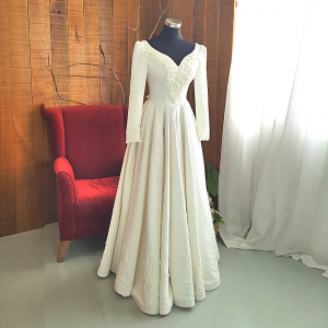 16 Long sleeves V Neck Textured Satin A line Royal Princess Wedding Dress Rental Gaun Baju Pengantin Muslimah Kahwin Nikah Sanding Malaysia Kuala Lumpur Petaling Jaya
