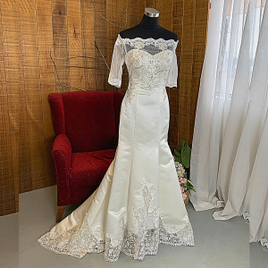 45 Off shoulder 3/4 sleeves Sleeves French Chantilly Lace Lace Duchess Satin Trumpet Mermaid Wedding Dress Gaun Baju Pengantin Muslimah Kahwin Nikah Sanding Malaysia Kuala Lumpur Petaling Jaya