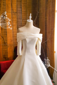 203BYW03 Saleena Off shoulder Long Sleeves Duchess Satin Princess e Gaun Pengantin Muslimah Malaysia sewa Kahwin Nikah