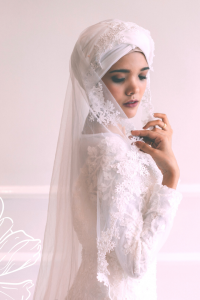 710LLW03 LL Melyssa illusion long sleeves boat neck wedding dress Alencon lace A line 11